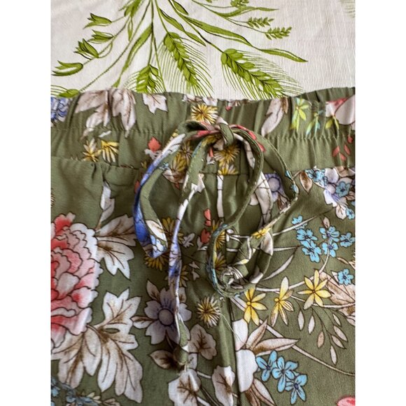 BEBOP Floral Print Womens Shorts Drawstring Waist Pom-Pom Hem Size Medium - Picture 2 of 8